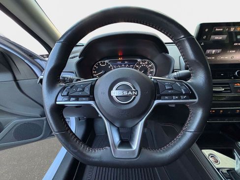 Used 2024 Nissan Altima 2.5 SR w/ SR Premium Package image 23