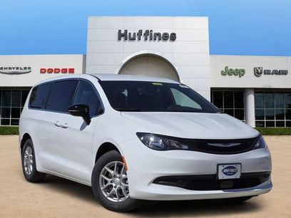 New 2026 Chrysler Voyager LX