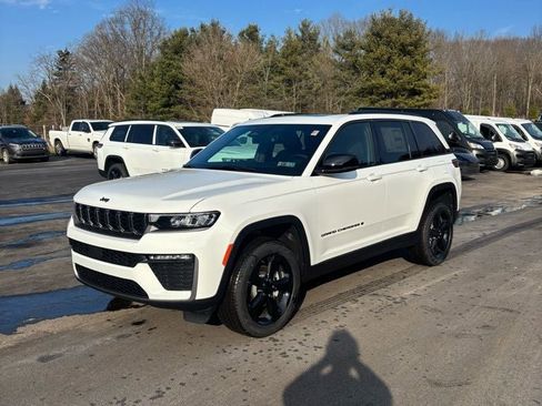 New 2026 Jeep Grand Cherokee Limited image 2