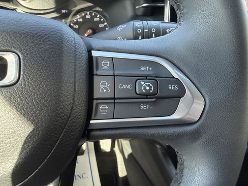 Used 2023 Jeep Compass Limited AWD/4WD image 23