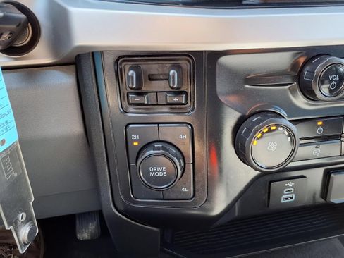 Used 2025 Ford F250 XLT AWD/4WD image 11