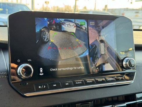 Used 2025 Mitsubishi Outlander SE image 30