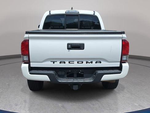 Used 2018 Toyota Tacoma SR w/ SR Convenience Package RWD image 6