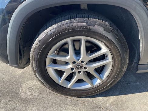 Used 2020 Mercedes-Benz GLS 450 4MATIC image 25