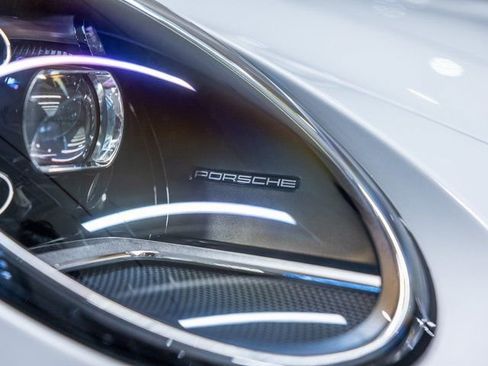 Certified 2024 Porsche 911 Carrera w/ Premium Package RWD image 14
