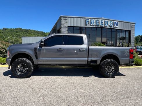 Used 2023 Ford F250 Lariat w/ Lariat Ultimate Package AWD/4WD image 47