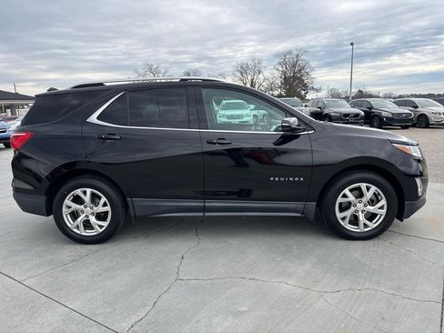 Used 2018 Chevrolet Equinox LT w/ Sun & Infotainment Package image 3