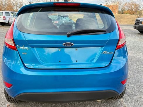 Used 2013 Ford Fiesta SE image 6