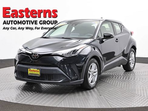 Used 2021 Toyota C-HR LE FWD image 1