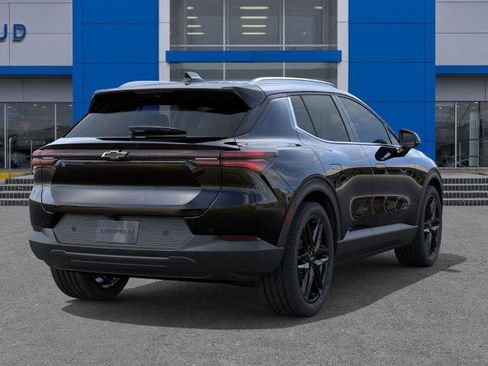 New 2026 Chevrolet Equinox EV LT image 4