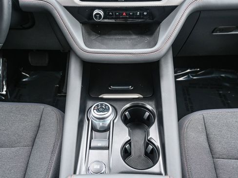 Used 2025 Ford Explorer Active image 14