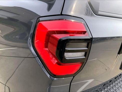 Used 2025 Toyota 4Runner SR5 image 27