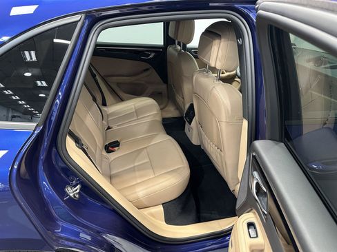 Certified 2026 Porsche Macan AWD/4WD image 40