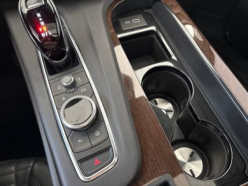 Used 2022 Cadillac Escalade Sport Platinum w/ LPO, ONYX Package AWD/4WD image 54