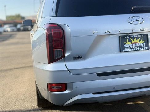 Used 2022 Hyundai Palisade Limited AWD/4WD image 12