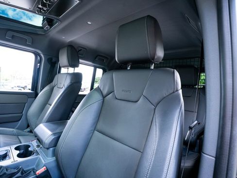 Used 2025 INEOS Grenadier AWD/4WD image 30