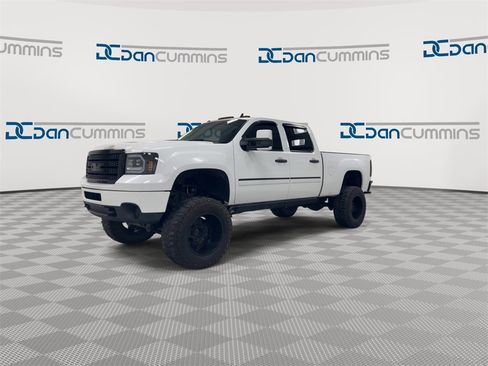 Used 2014 GMC Sierra 2500 Denali image 4