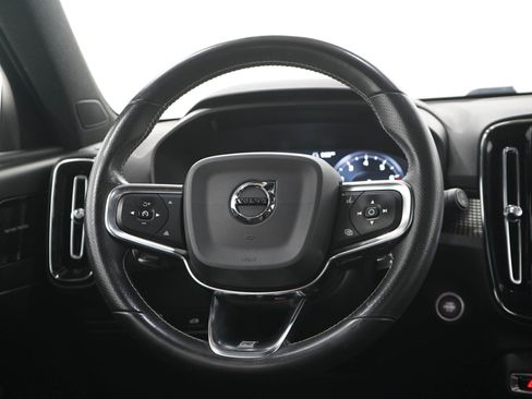 Used 2020 Volvo XC40 T5 R-Design AWD/4WD image 17