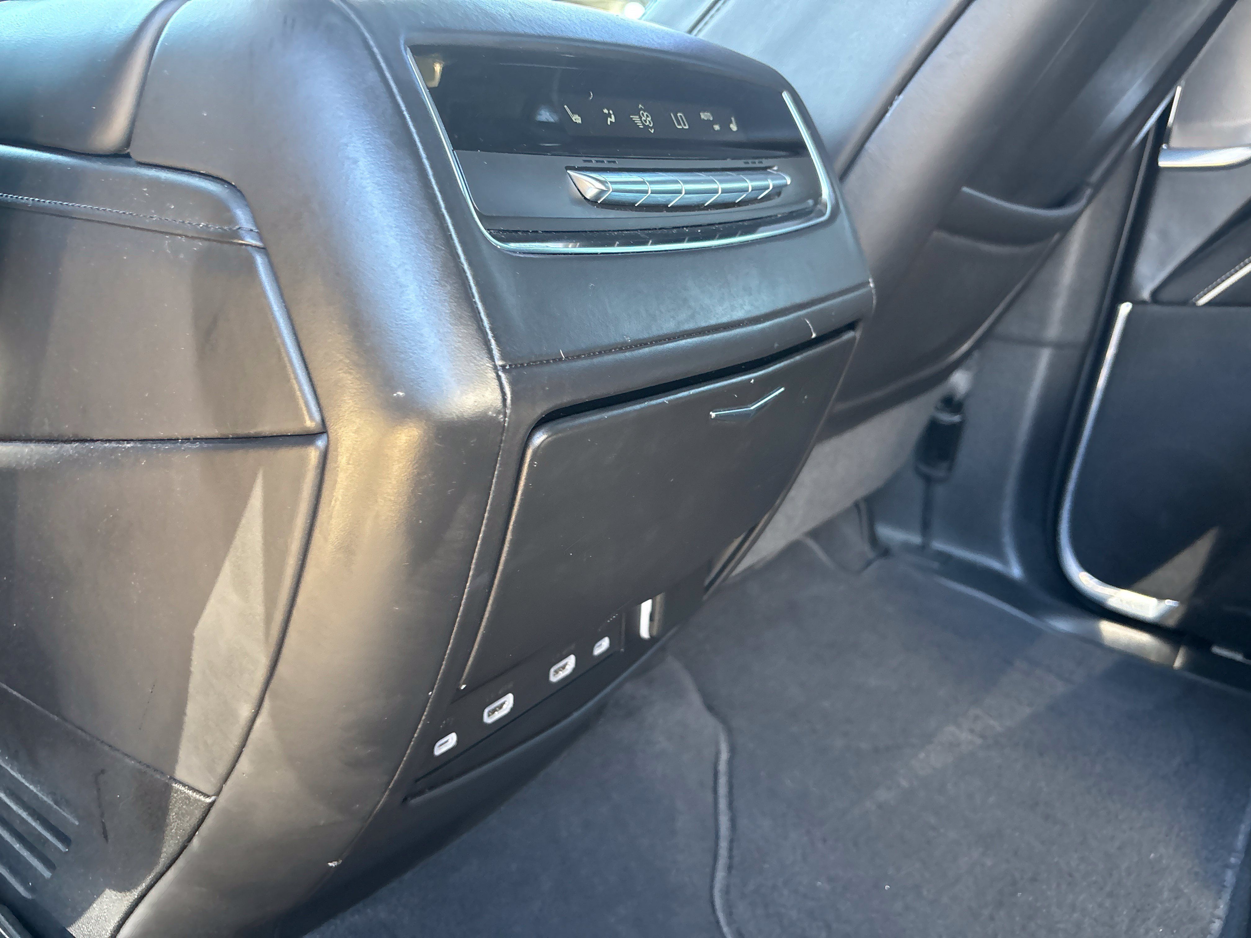 Used 2021 Cadillac Escalade Sport Platinum RWD image 51