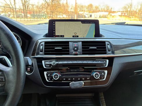 Used 2018 BMW 230i xDrive Coupe image 17