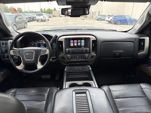 Used 2018 GMC Sierra 2500 Denali w/ Duramax Plus Package AWD/4WD image 16