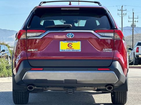 Used 2019 Toyota RAV4 Limited AWD/4WD image 4