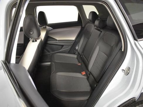 Used 2025 Volkswagen Taos SE w/ Black Wheel Package FWD image 26