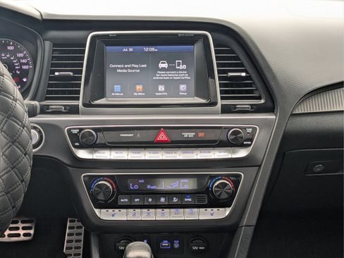 Used 2019 Hyundai Sonata Sport FWD image 13