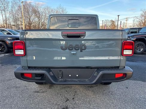 New 2026 Jeep Gladiator Sport image 3
