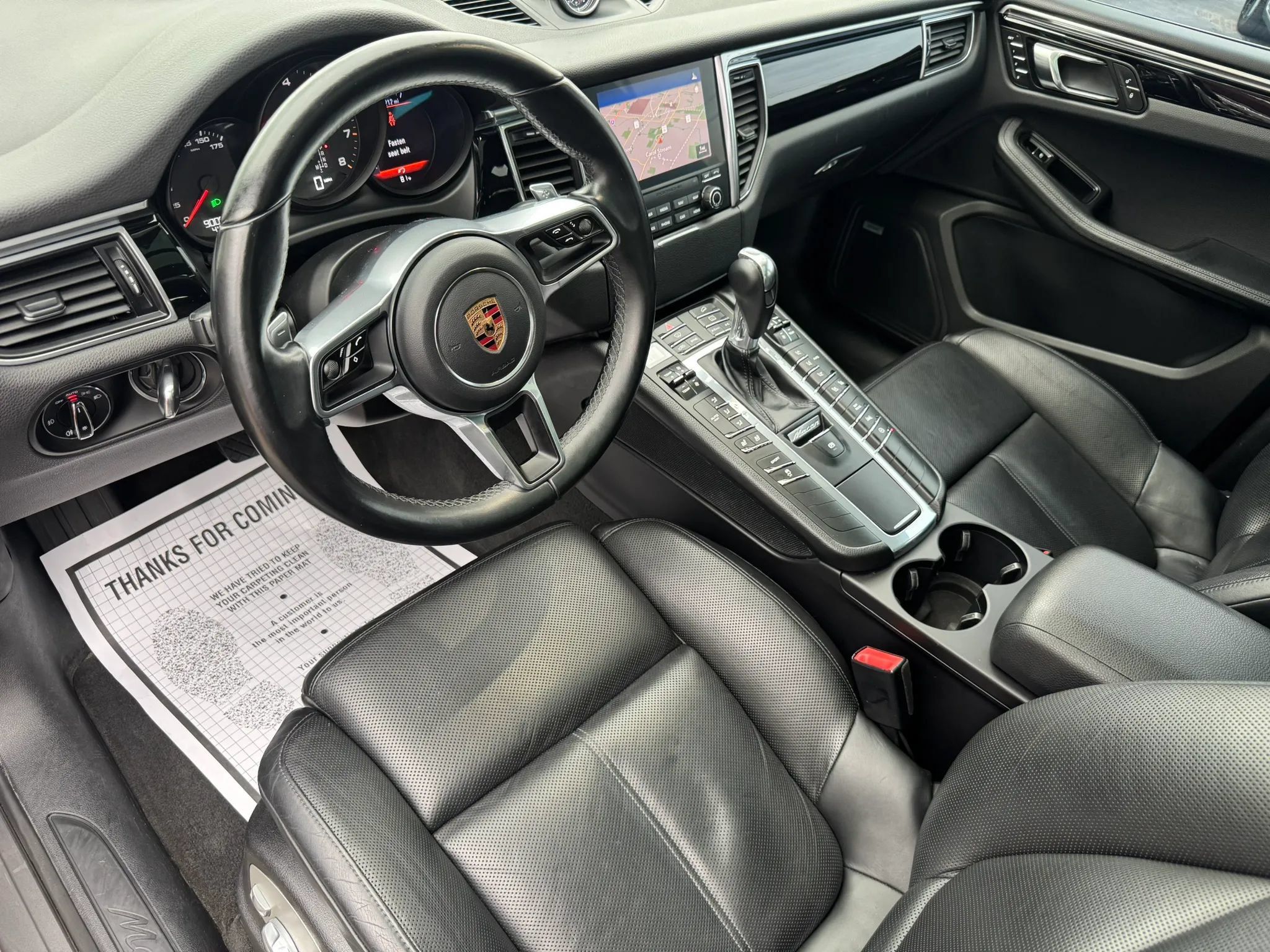 Used 2018 Porsche Macan AWD/4WD image 10
