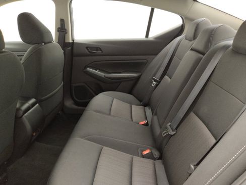 Used 2024 Nissan Altima 2.5 SV image 18