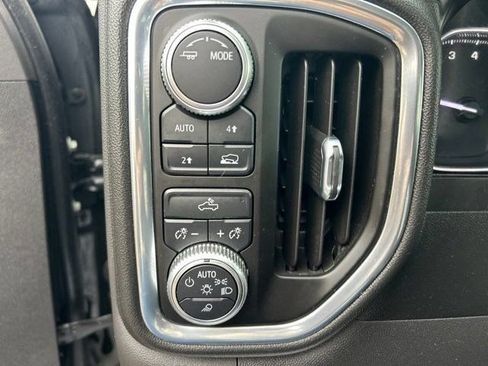 Used 2021 GMC Sierra 1500 SLE w/ Driver Alert Package I AWD/4WD image 18
