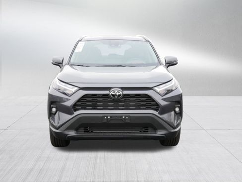 Certified 2025 Toyota RAV4 XLE Premium image 2