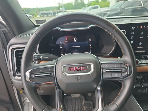 Used 2023 GMC Canyon AT4 w/ Canyon Safety Plus Package AWD/4WD image 22