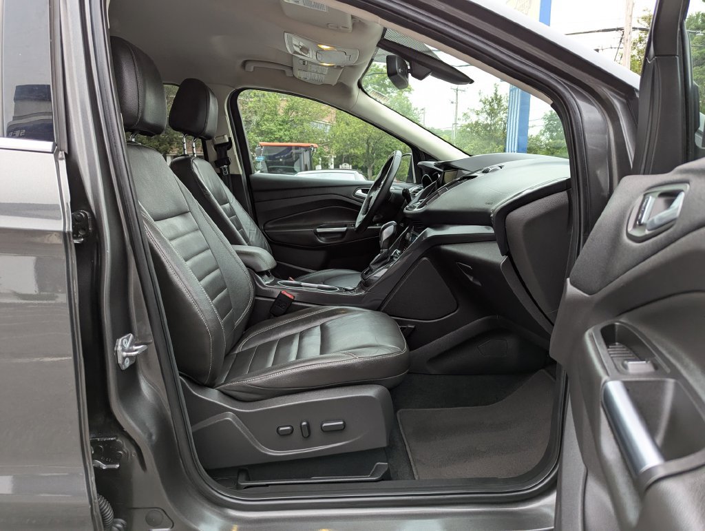 Used 2015 Ford Escape Titanium AWD/4WD image 31