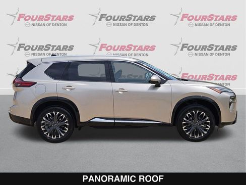 New 2026 Nissan Rogue Platinum AWD/4WD image 3
