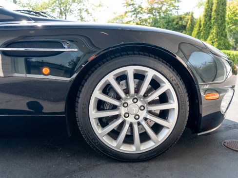 Used 2002 Aston Martin Vanquish image 4