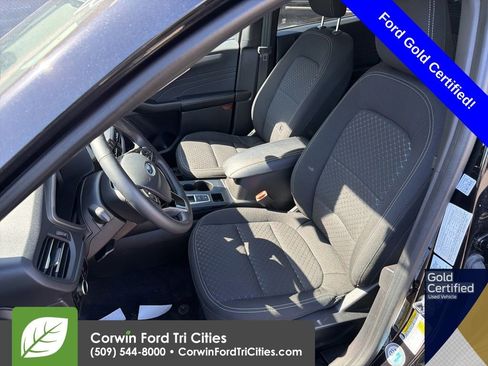 Used 2023 Ford Escape Active w/ Tech Pack #1 AWD/4WD image 9