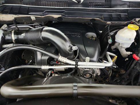 Used 2019 RAM 1500 Classic Warlock AWD/4WD image 34