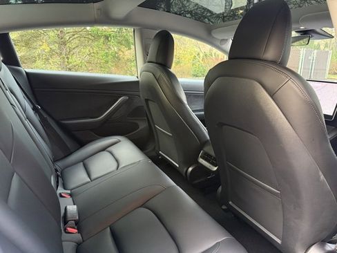 Used 2021 Tesla Model 3 Long Range image 21