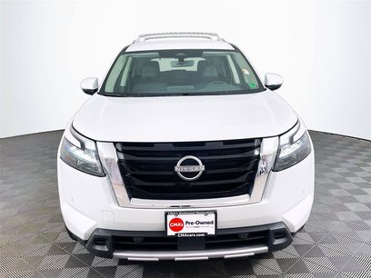 Used 2025 Nissan Pathfinder SL
