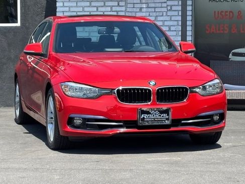 Used 2017 BMW 330i Sedan RWD image 3