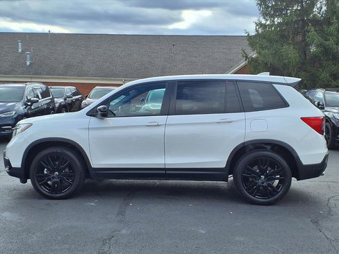 Used 2021 Honda Passport Sport image 3