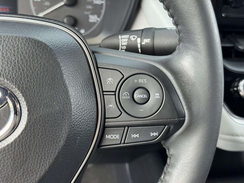 Used 2024 Toyota Corolla SE FWD image 12