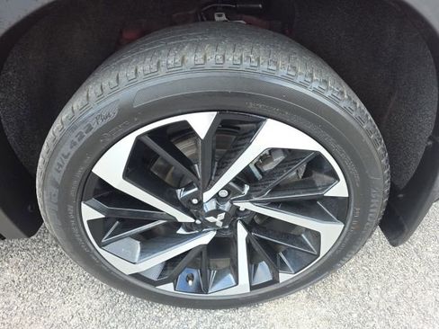 Used 2023 Mitsubishi Outlander Ralliart image 6