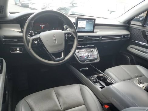 Used 2022 Lincoln Corsair Reserve w/ Elements Package FWD image 10