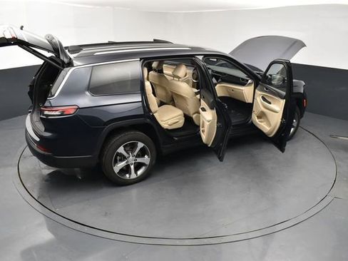 Used 2023 Jeep Grand Cherokee L Limited image 30