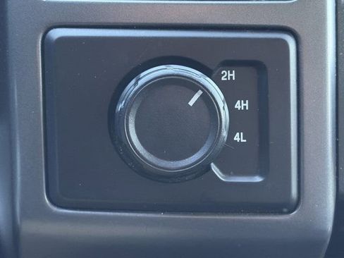 Used 2018 Ford F150 XLT image 19