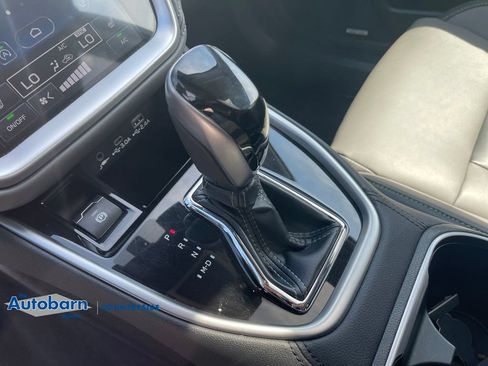 Used 2025 Subaru Outback Onyx Edition AWD/4WD image 19