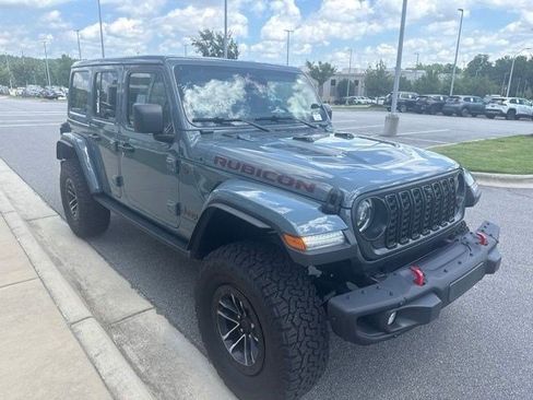 Used 2026 Jeep Wrangler Unlimited Rubicon AWD/4WD image 4